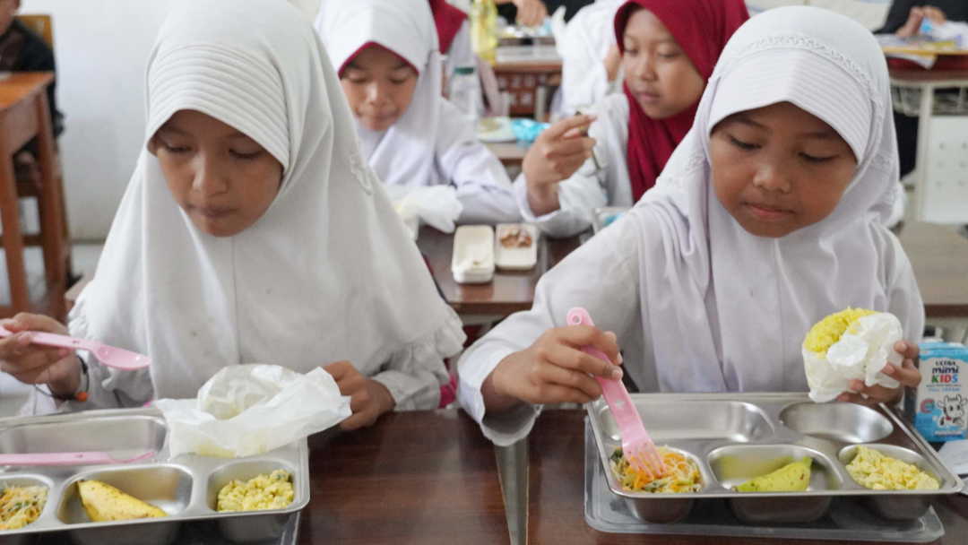 Klarifikasi BGN Batam Terkait Viral Menu MBG Berupa Bahan Mentah di Tangerang Selatan